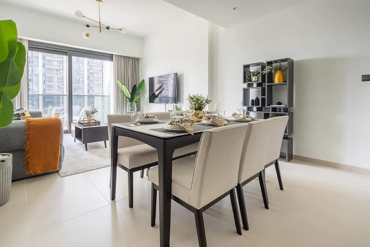 Frank Porter - Act One Tower 1 Dubai Apartment