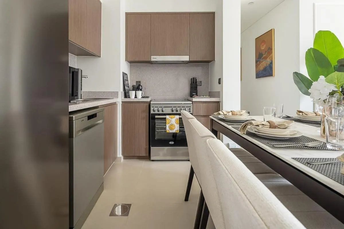 Frank Porter - Act One Tower 1 Dubai Apartment