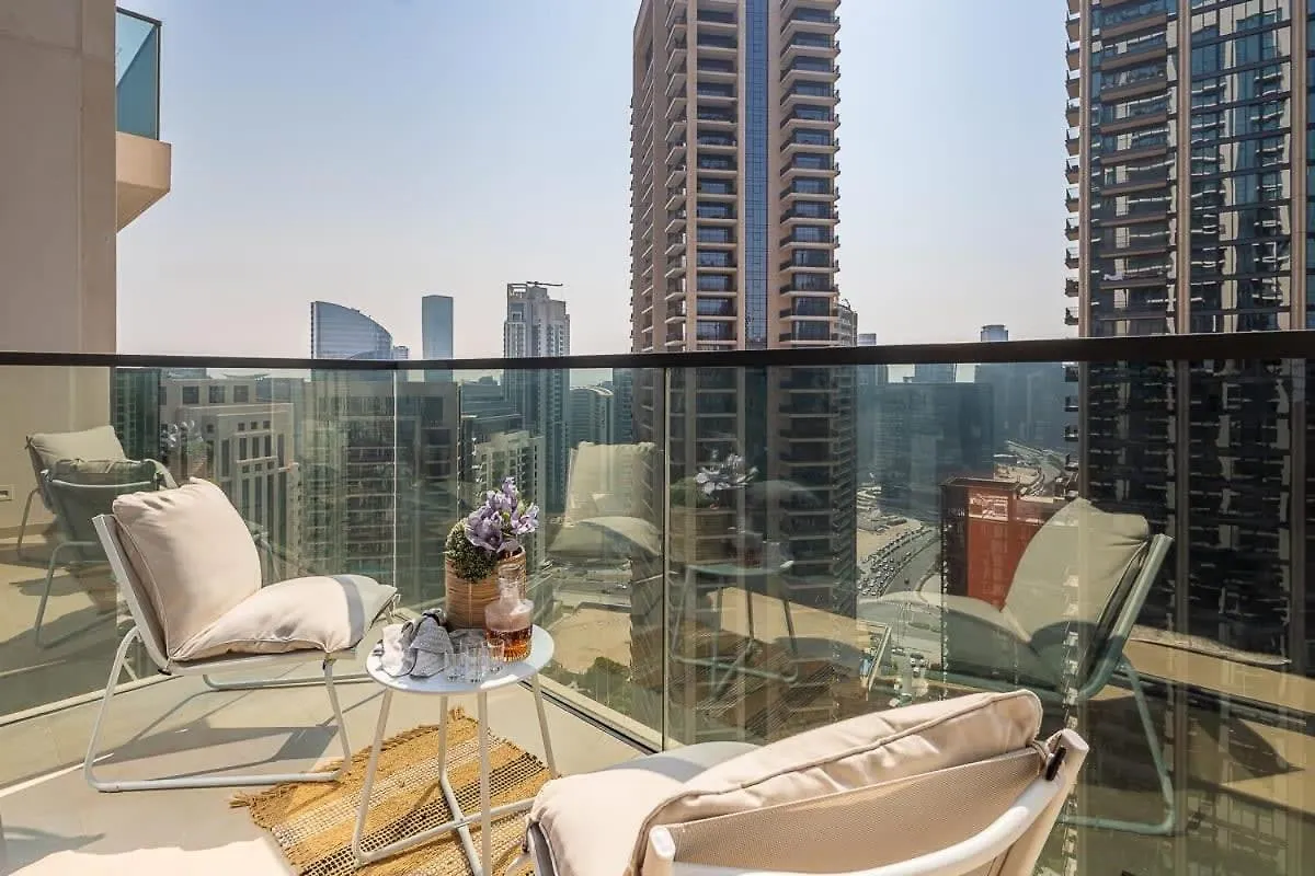 Frank Porter - Act One Tower 1 Dubai 0*,  United Arab Emirates