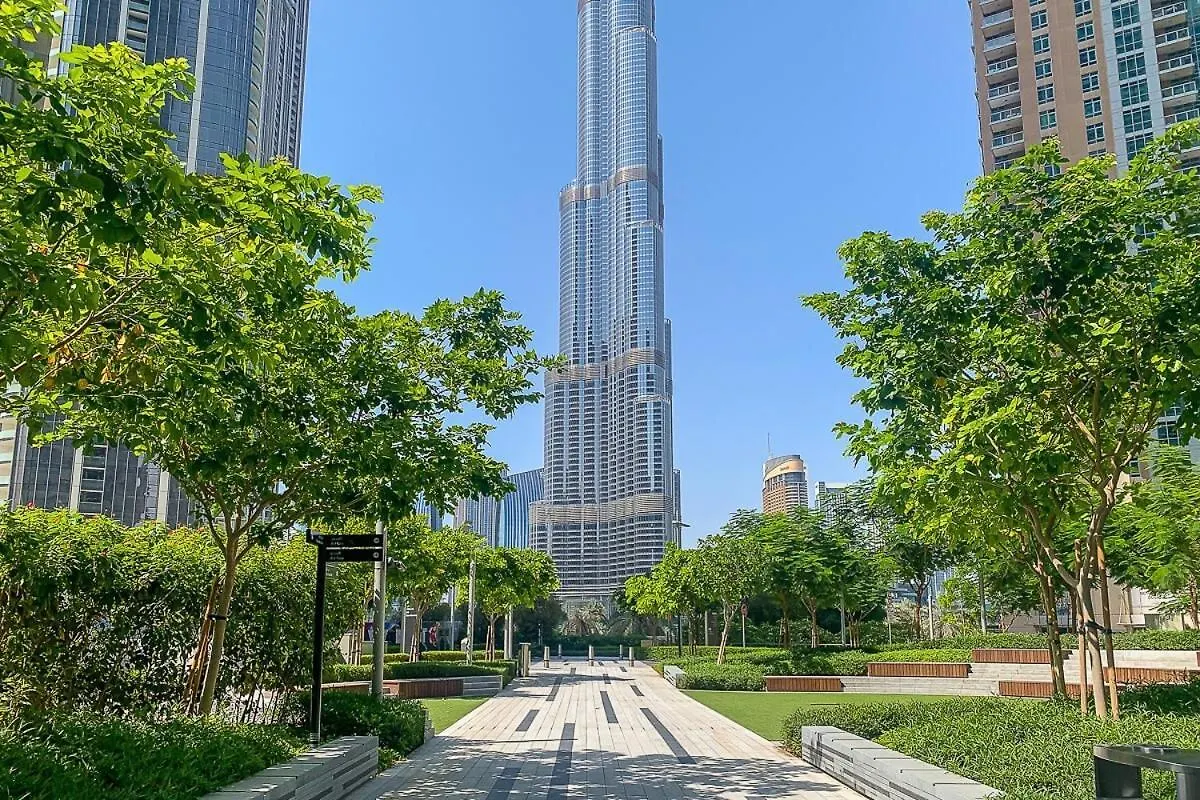 Frank Porter - Act One Tower 1 Dubai 0*,